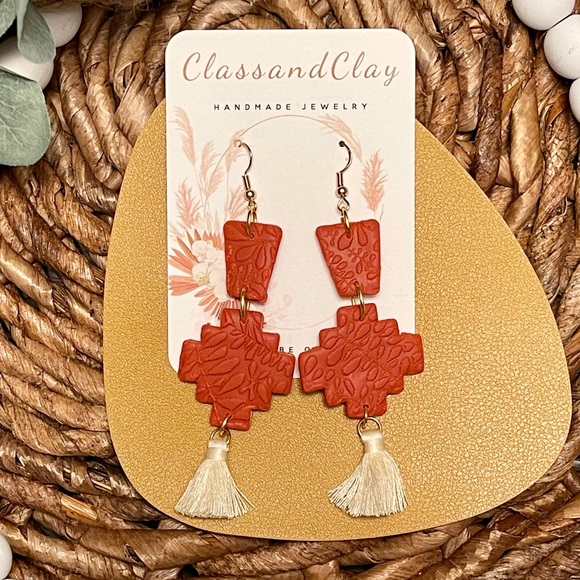 Handmade Polymer Clay earrings - FALLin’ for you collection - Beige tassels - Picture 2 of 3